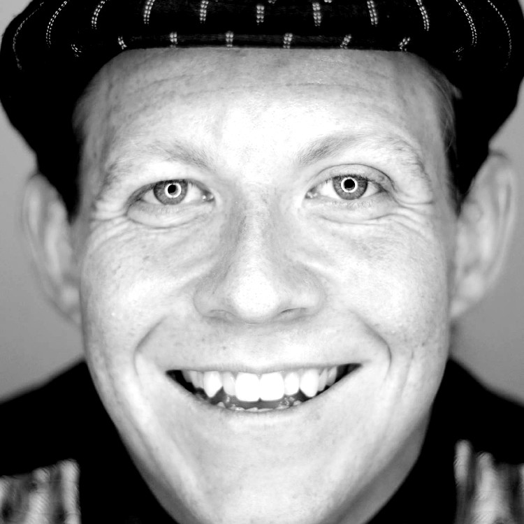 Photo by Gean Shanks.